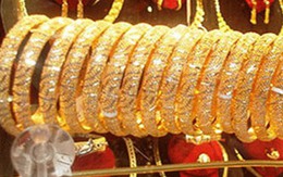 Giá vàng tăng vọt