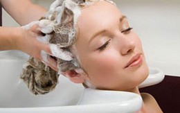 Cách gội đầu ngừa rụng tóc