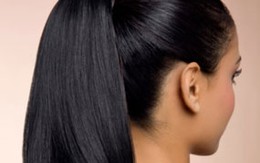 Bí quyết giữ tóc suôn, mềm trong nắng
