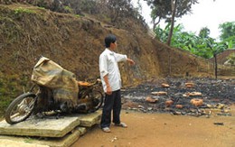 Nghi bị yểm bùa, giết vợ và con trai