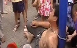 Say xỉn, bị vợ xích ngoài công viên