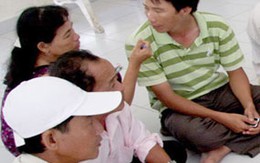 Khởi tố 3 người căng cáp ngang đường làm chết bé gái