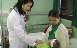 Nuôi con bằng sữa ngoài: Lợi bất cập hại