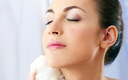 Mẹo giữ da đẹp mùa mưa