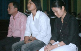 Nữ nhân viên massage đồng loạt kêu oan cho chủ