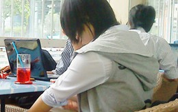 Học sinh “tố” thầy giáo xâm hại...