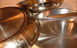 Mẹo làm sạch xoong chảo bị cháy  