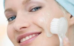 Cẩn trọng khi tẩy tế bào chết
