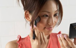 Mẹo trang điểm giữ nét thanh xuân