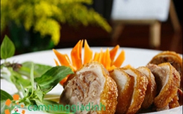 Chân giò lợn chiên nước mắm