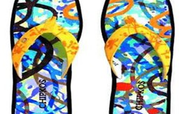 Dép xỏ ngón giá 'cắt cổ' 2,5 tỷ đồng