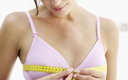 Những tư thế khiến ngực chảy sệ
