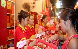Bánh Trung thu tăng giá mạnh vẫn đắt hàng