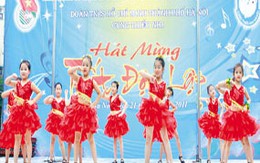 Cả nước tưng bừng trong ngày Tết Độc lập