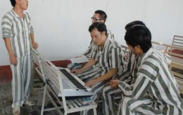 Đặc xá năm 2011: Tương lai phía trước