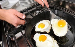 Chảo chống dính gây lão hóa ở phụ nữ 