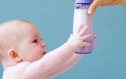 Pha sữa cho bé cần chú ý 