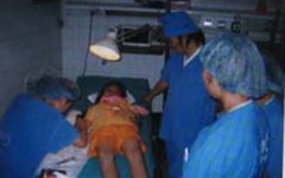 "Trung thu, cháu Bích đòi về với bố mẹ" 