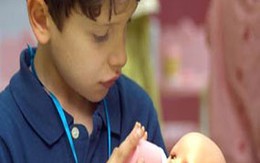 Tự sự của người mẹ có con "sinh nhầm giới tính" 