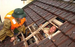 Sống an toàn trong bão lũ