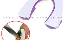 Dụng cụ nhà bếp chống đứt tay nhỏ gọn 