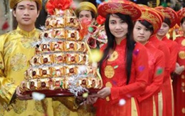 SV rộn ràng "bán duyên" trong mùa cưới