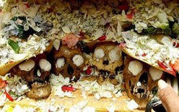 Rùng rợn lễ hội đầu người
