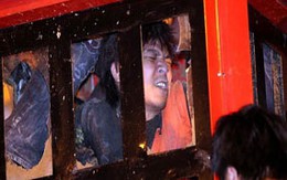 Ngồi trong thùng cát suốt 5 ngày