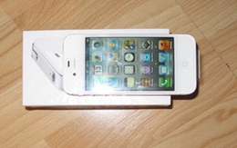 iPhone 4S đầu tiên về Việt Nam