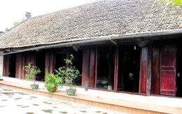 Phản hồi bài viết: “Huyền tích ngôi nhà cổ dựng trong một đêm”