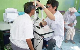 Sụp mi mắt sẽ gây nhược thị 