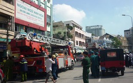 Cháy trường, cô giáo và học sinh cấp cứu