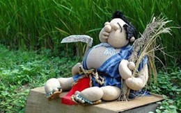 Siêu độc đáo bù nhìn rơm của Nhật