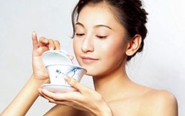 Ba mẹo làm đẹp thú vị từ trà