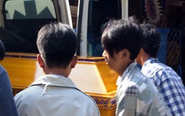 Thi thể đôi vợ chồng trẻ trong phòng trọ
