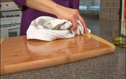 Bí quyết vệ sinh thớt gỗ 
