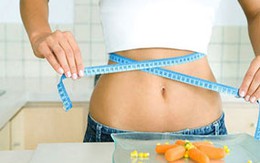 Bị cấm giảm béo, thiếu nữ tự treo cổ 