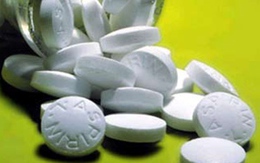Không uống aspirin lúc đói