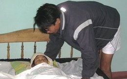 Đau lòng cha nhìn con chết mà không thể cứu