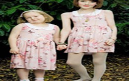 Mẹ nhẹ cân hơn con gái 7 tuổi
