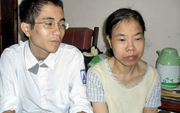 Mẹ ứa nước mắt khi đọc văn của con