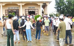 Tây Nguyên: Hàng trăm người điêu đứng vì khoán tận thu