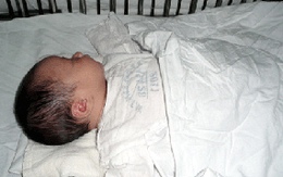 Hôm nay bé bị bắt cóc xuất viện