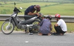 Gieo rắc tai nạn trên Quốc lộ 2