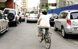 Hà Nội hạn chế phương tiện cá nhân: “Đánh” vào ô tô con