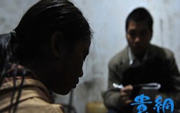 Cha xua đuổi con gái bị hãm hiếp 