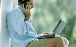 Đặt laptop lên đùi gây hại tinh trùng