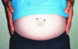 Mốt... đeo bụng bầu giả (?!)