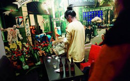 Nữ sinh a dua hẹn hò 'trai già'