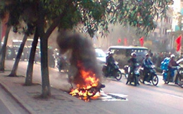 Xe Air Blade bốc cháy 